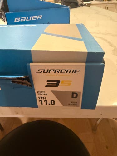 2020 Bauer Supreme 3S Hockey Skates Regular Width 11 (Used)