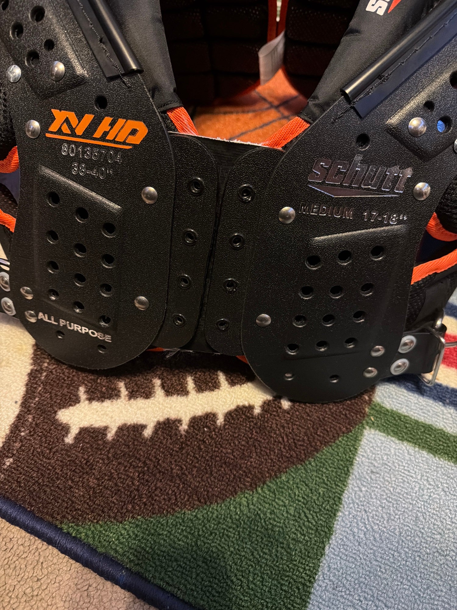 Schutt XV HD Football Shoulder Pads | Used and Closeout