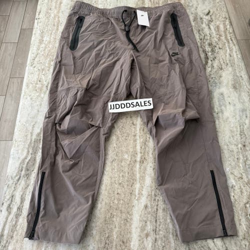 Nike Tech Woven Pants Cave Stone HM8241-289 Men’s Sz XXL NWT

New With Tags