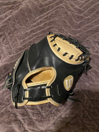 Wilson A2000 DPCM 33” Catcher's Mitt (Used)
