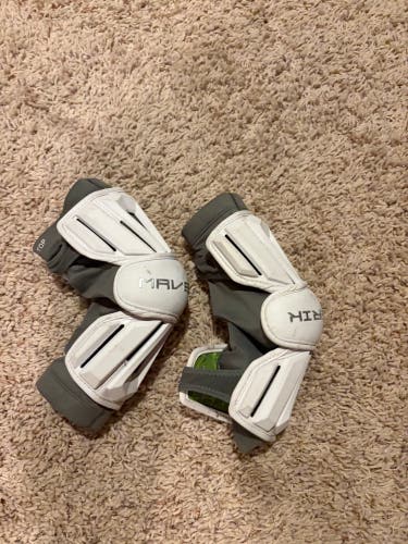 Large Youth Maverik Max Arm Pads (Used)