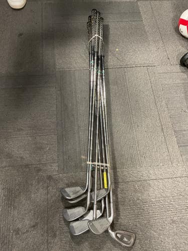 Used PRO TOUR Mens Iron Set RH 4I-GW/AW 11614-S000243724