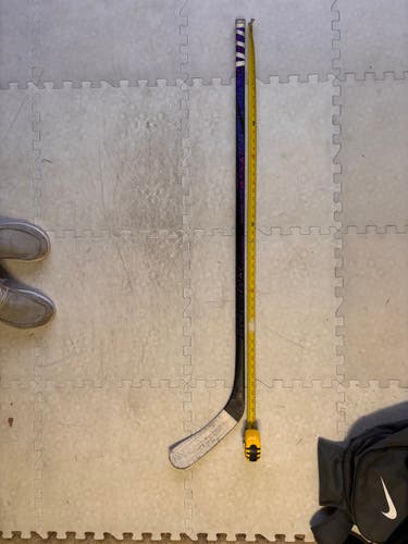 Junior Bauer Twitch Right Handed Hockey Stick P92 30 Flex (Used)