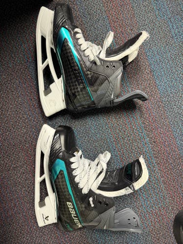 Black 2026 Bauer Supreme Fuse Hockey Skates Regular Width 8.5 (Used)