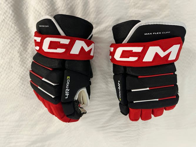CCM Tacks 4 Roll Pro Gloves 15" (Used) black red