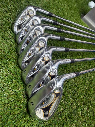 TaylorMade - R7 TP - IRON SET 4-Pw - Steel - Stiff Flex - RH