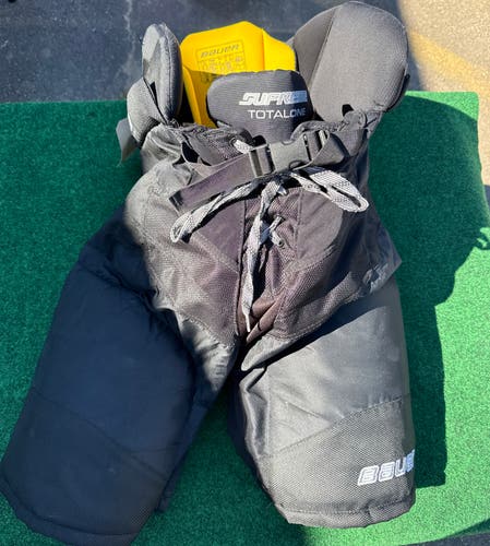 Black Bauer Supreme TotalOne Hockey Pants (Used) | Senior Large (LT)