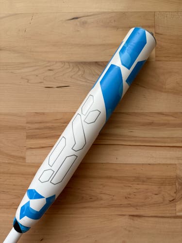 DeMarini CF 32/22 (-10) Fastpitch Composite Softball Bat