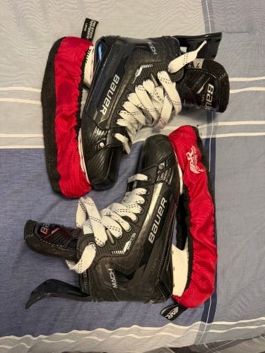 Bauer Supreme Mach Hockey Skates | Size 7 Fit 2 | Barely Used