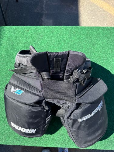 Black Vaughn Velocity V9 Hockey Goalie Pants (Used) | Intermediate Medium