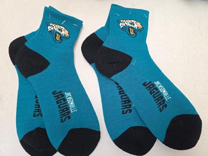 ST1 Mens NFL JACKSONVILLE JAGUARS Lot of 2 Crew Socks LARGE 8-13 NEW