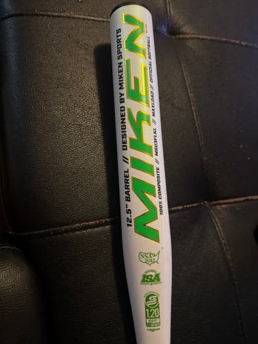 Miken Freak Composite Bat
