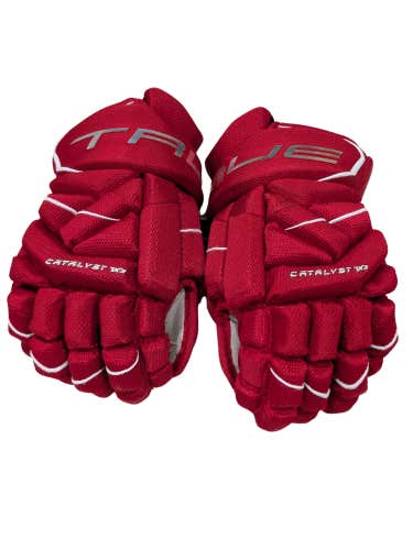 True Catalyst 7X3 Gloves, Red, 11" (New)