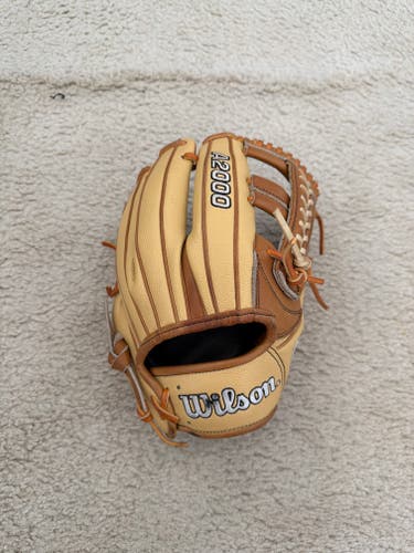 2025 Wilson RH Infield A2000 Baseball Glove 11.75" (Used)