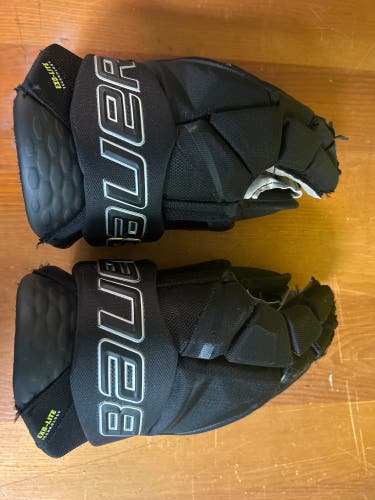 BAUER VAPOR Hyperlite HOCKEY GLOVES 14” USED