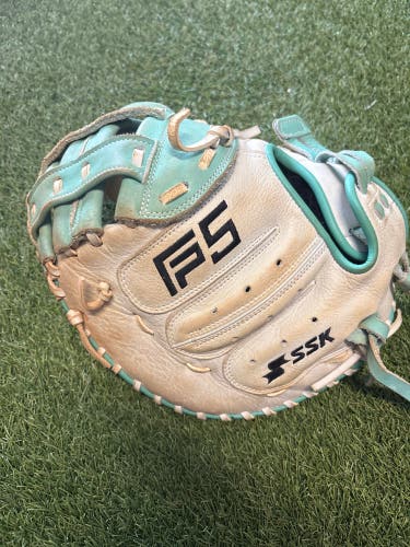 SSK RH Catcher's Softball Glove 33" (Used)