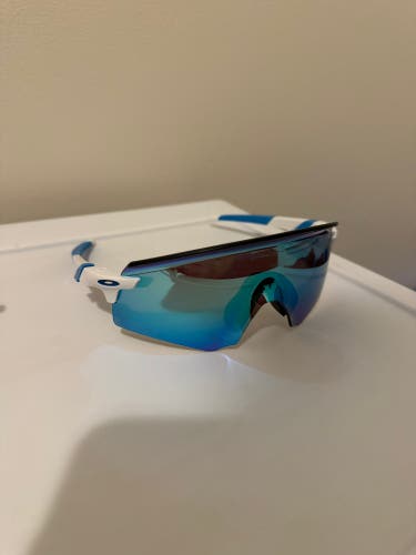 Blue Unisex One Size Fits All Oakley Sunglasses (New)