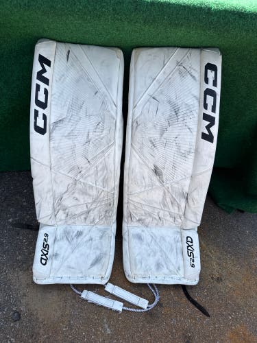 White Junior CCM Axis 2.9 Goalie Leg Pads (Used) | 30”+ 1”