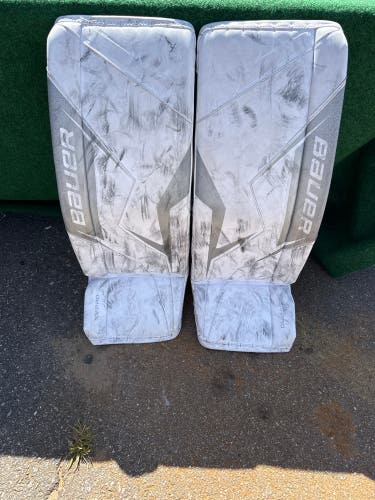 White Bauer SV-Pro Goalie Leg Pads (Used) | Senior XS (32+)