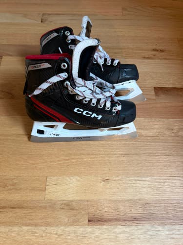CCM EFlex 6.5 Hockey Goalie Skates Regular Width 8 (Used)