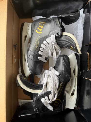 Black 2025 Warrior Alpha Pro Hockey Skates Regular Width 8 (Used)