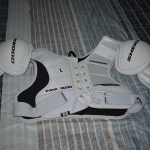 Sher-Wood 5030 HOF Feather-Lite Hockey Shoulder Pads, White, Senior Large - Great Condition!