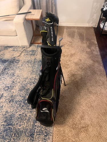 Junior 2024 Cobra King Right Handed Iron Set Junior Graphite Shaft 10 Pieces 37" (Used)