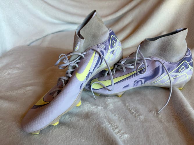 Purple Men's Size M 9.0 (W 10.0) Nike Molded Cleats Cleats (Used)
