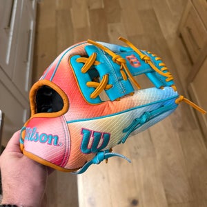 Wilson A2000 1975 11.75" Flamingo Confetti – 2025 Omaha CWS Limited Edition