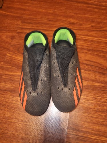 Unisex 11.5K (Little Kids) Adidas Cleats (Used)