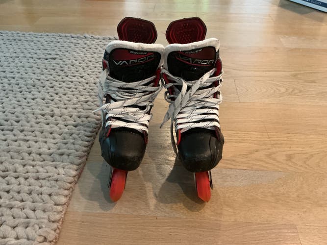 Bauer Vapor X2.7 Inline Skates Size 4 (Used)