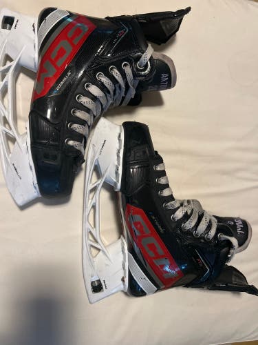 CCM custom JetSpeed FT6 Pro Hockey Skates Regular Width Pro Stock Size 4.5 (New)
