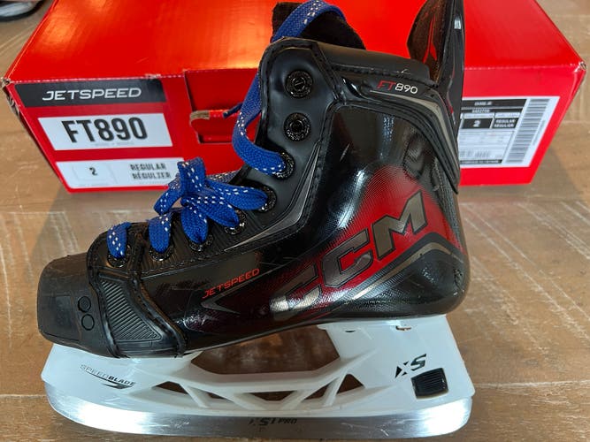 2025 CCM JetSpeed FT890 Hockey Skates Regular Width Size 2 (Used)