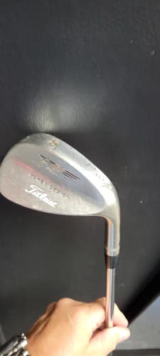 Used Titleist 256.10 Golf Wedge Mens RH 56 Degree 11497-C000161355