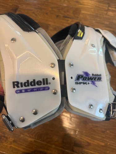 Medium Adult Riddell Power SPX Shoulder Pads (Used)