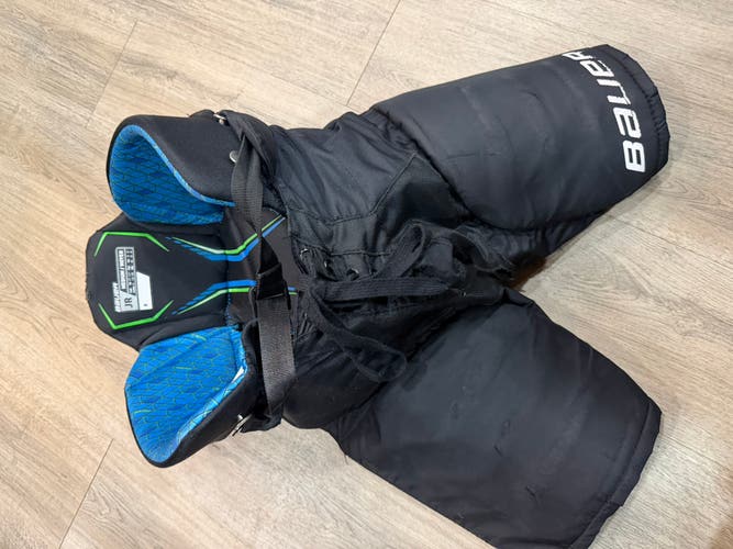 Junior Medium Bauer Supreme One.8 Hockey Pants (Used)