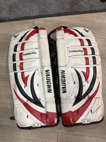 20" Vaughn Velocity V5 Goalie Leg Pads (Used)