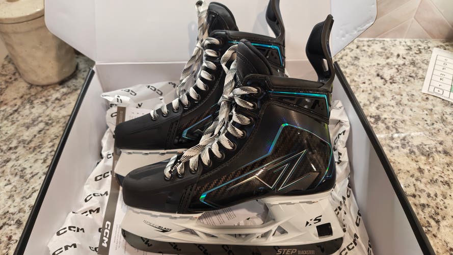 2026 CCM Vizion Hockey Skates 7 (New)
