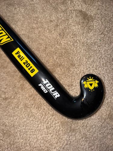 Limited Edition Towson University Gryphon Tour Pro Field Hockey Stick 36.5" (New)