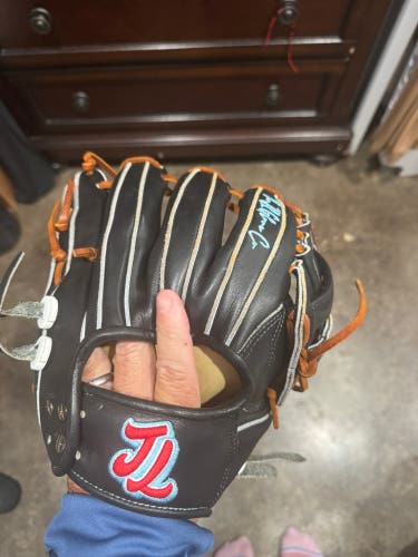 2025 RH Infield Baseball Glove 12" (Used)