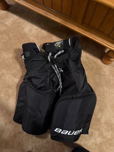 Senior Large Bauer Supreme Matrix Hockey Pants (New)