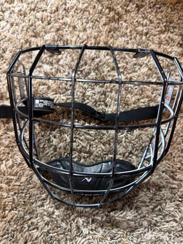 Medium Bauer True Vision Full Cage (Used)