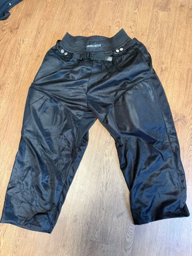 Bauer Referee pants with interior girdle