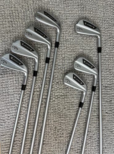 Men's 2024 Callaway APEX AI200 Right Handed Iron Set Extra Stiff Flex (New)