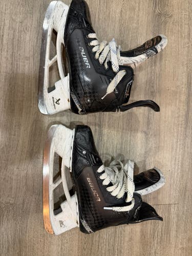 Bauer Supreme Shadow Hockey Skates Fit 1 size 6.5 (Used)