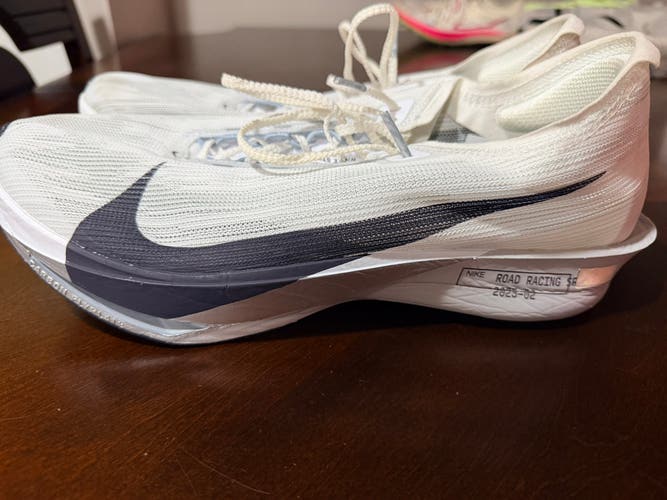 White Men's Size M 11.0 (W 12.0) Adult Nike ZoomX Streakfly Shoes (Used)