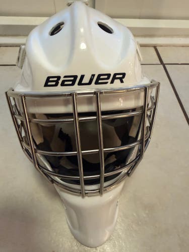 Junior 2024 Bauer 940 Goalie Mask (Used)