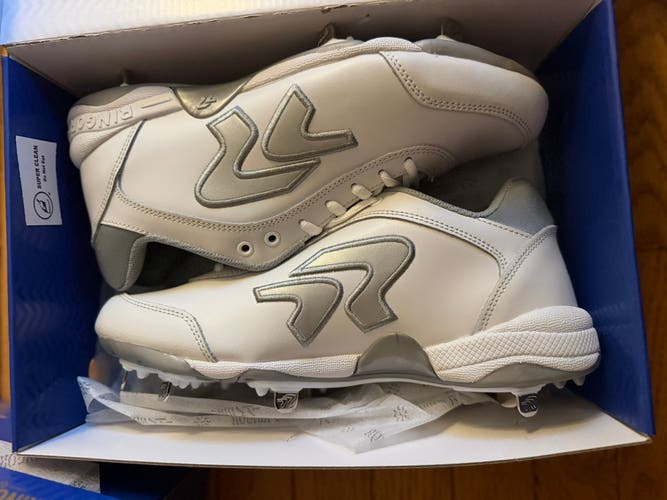 White Women's Size M 10.5 (W 11.5) Ringor Low Top Metal (New)
