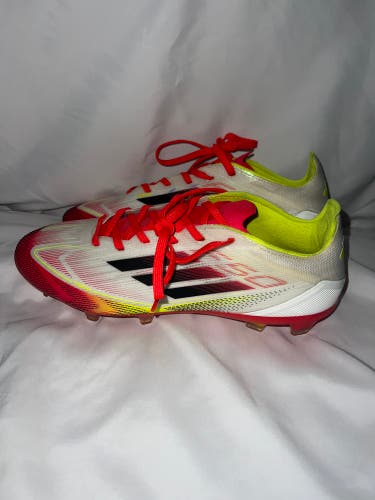Men's Size M 8.0 (W 9.0) Adidas f50 pure victory pro Cleats Cleats