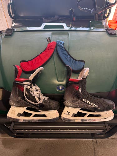2023 Bauer Vapor X5 Pro Hockey Skates 8 (Used)